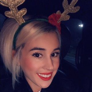 Meet your Posher, Rebekah